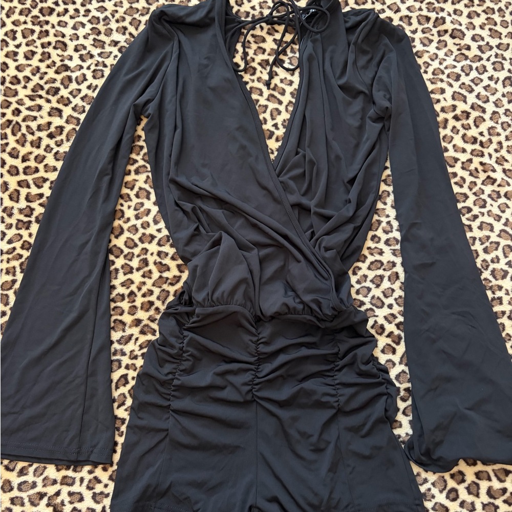 Black Deep V Ruched Long-Sleeve Romper